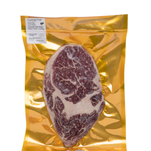 The Wagyu meat is well known due to its incomparable flavor, texture and tenderness. These characteristics answer to this breed's capacity to infiltrate fat through the muscle and not around it, which is commonly known as “intramuscular marbling”. These properties make of the Wagyu beef a culinary delicacy, preferred in the most refined gastronomical markets.